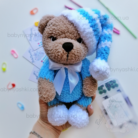 Вязаная игрушка ручной работы "Мишка в пижаме" I-058 фото